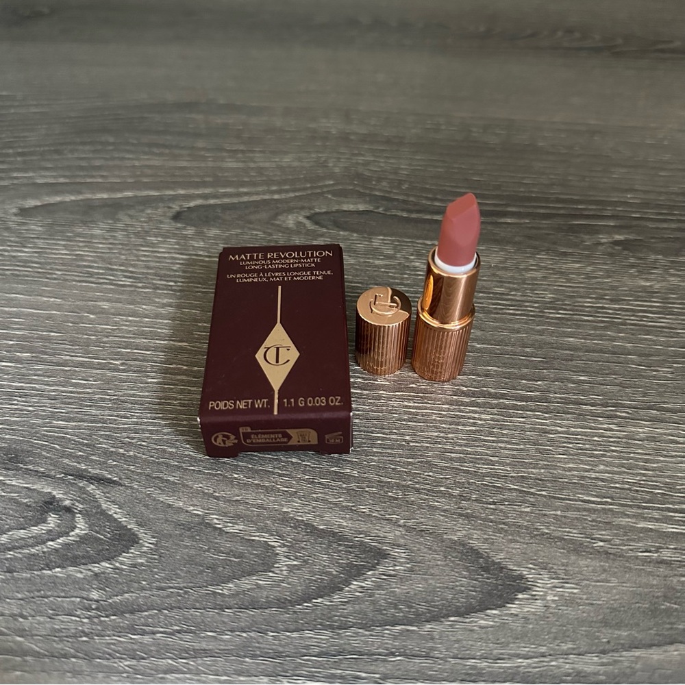 Charlotte Tilbury Matte Revolution Lipstick Pillow Talk Travel Size - Picture 2 of 2